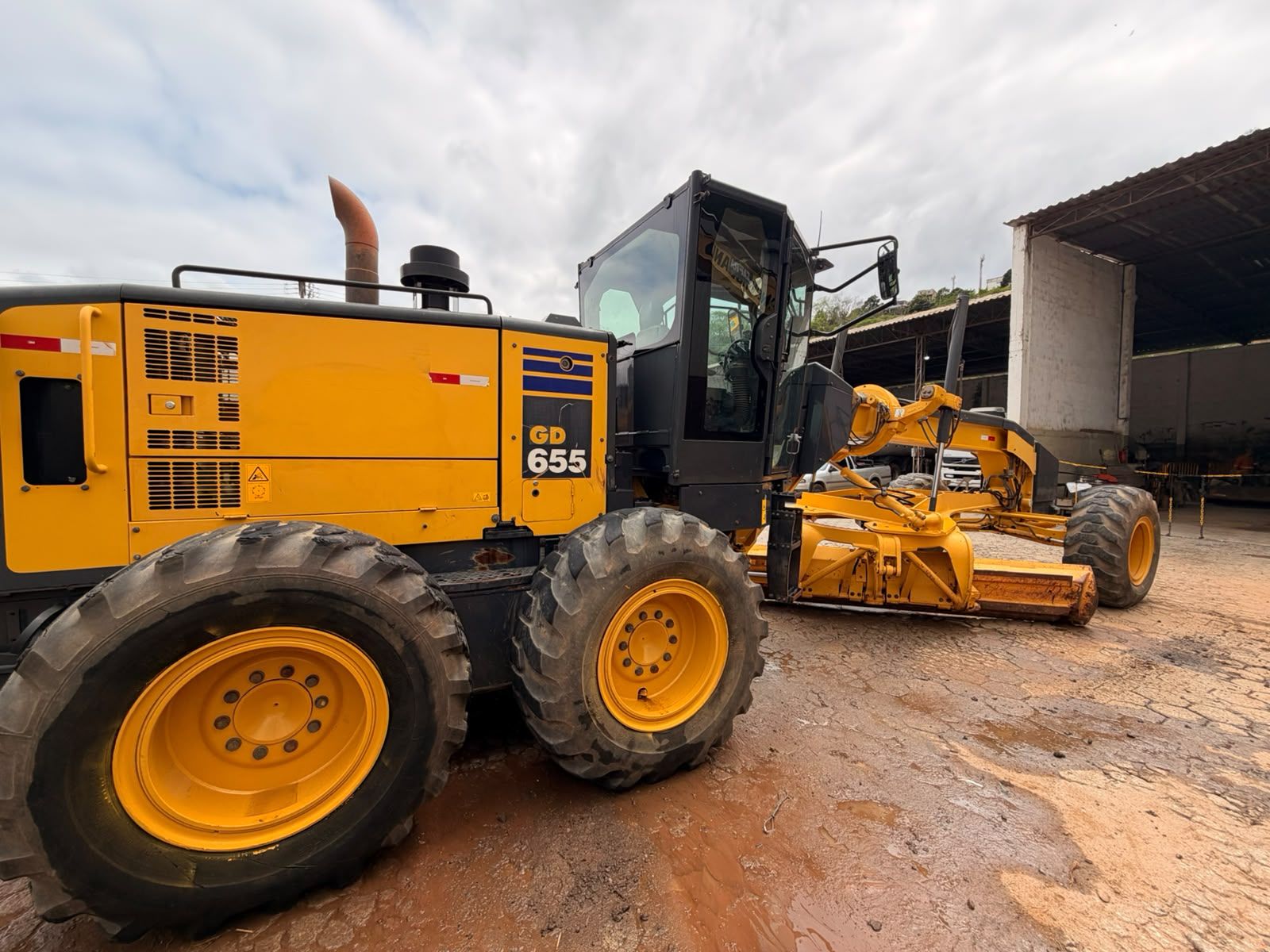 Komatsu GD 655 2021 — foto 2