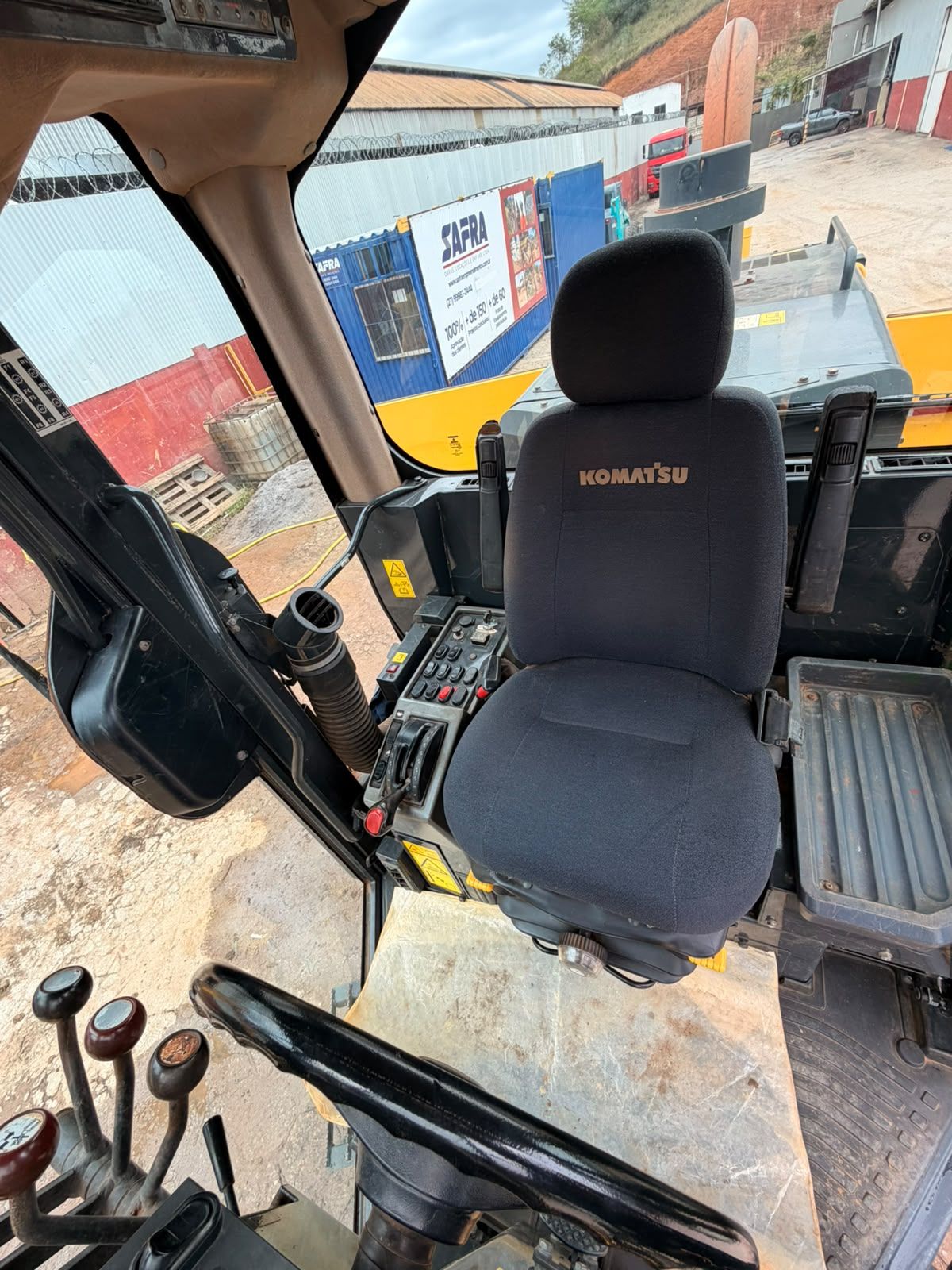 Komatsu GD 655 2021 — foto 13