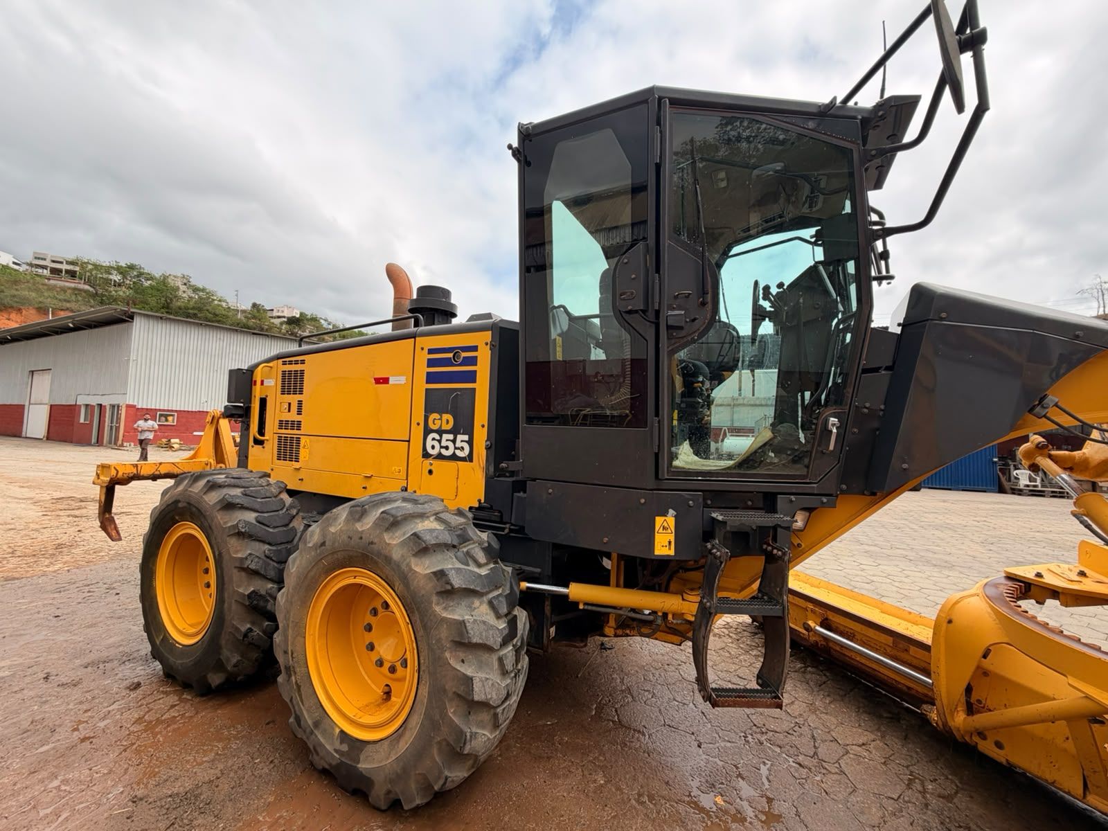 Komatsu GD 655 2021 — foto 3