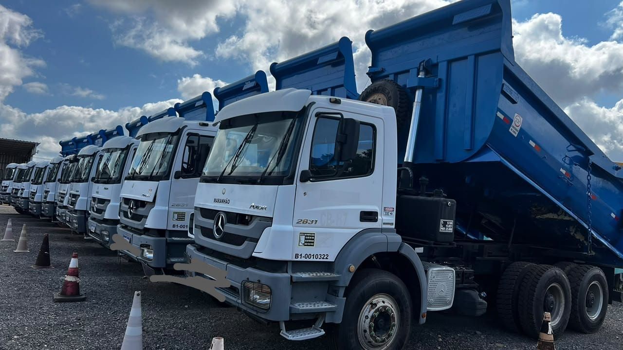 MERCEDES BENZ AXOR 2831 6x4 2013 — foto 6